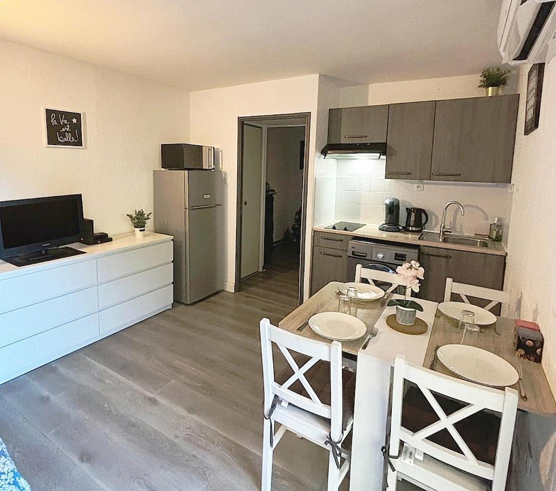 Charmant Studio Climatise 24 M2 Terrasse A 100M De La Plage Saint-Mandrier-sur-Mer Εξωτερικό φωτογραφία